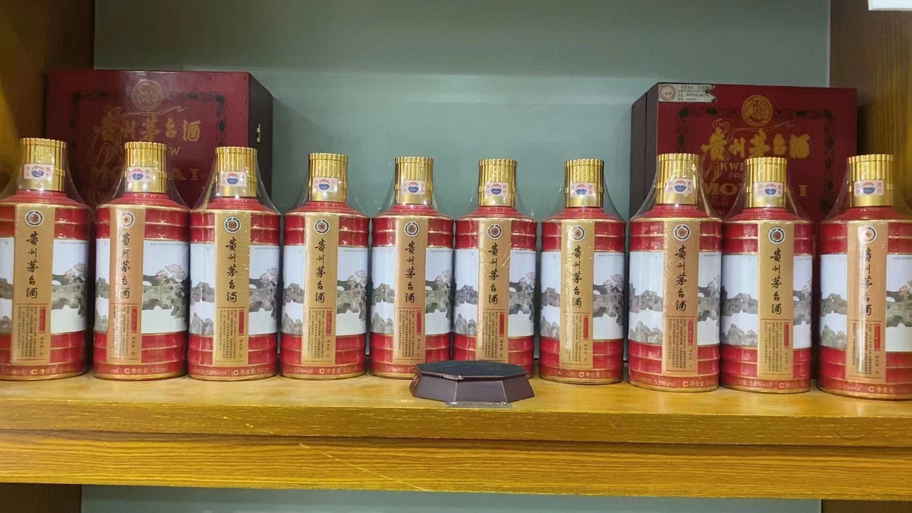 阳新回收50年茅台礼盒多少钱（最新更新行情）